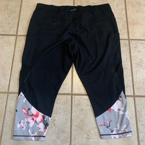 ACX Active Plus Size Floral Print Mesh Panel Capri Leggings Size 1X - Picture 6 of 8